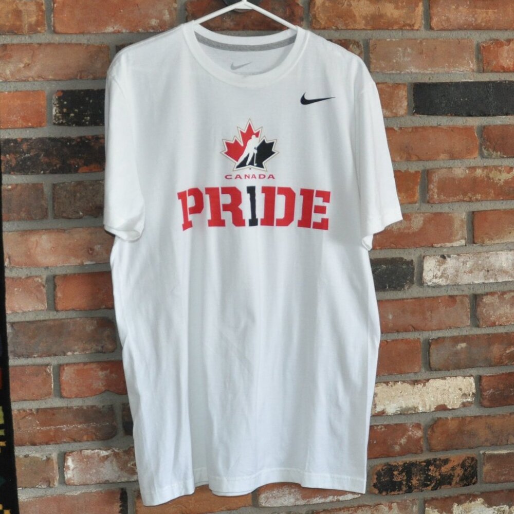 New NWT  Team Canada Nike Hockey Pride White T-Shirt  L